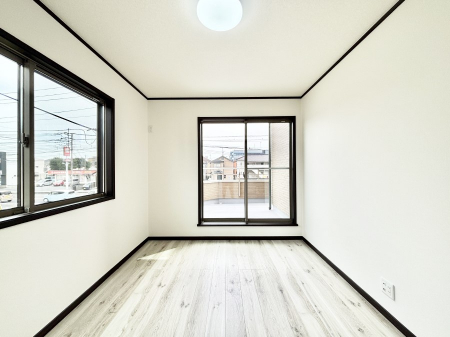 ���̑����ρ@2�ʍ̌����m�ۂ������邢��ԁB�Ƒ��݂�Ȃ����K�ȕ�炵����������݌v�ł��B