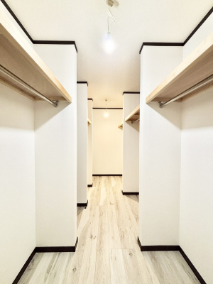 ���̑��@�t�@�~���[�N���[�[�b�g�B�X�[�c�P�[�X��G�ߏ����Ȃǂ��܂Ƃ߂Ď��[�ł��܂�