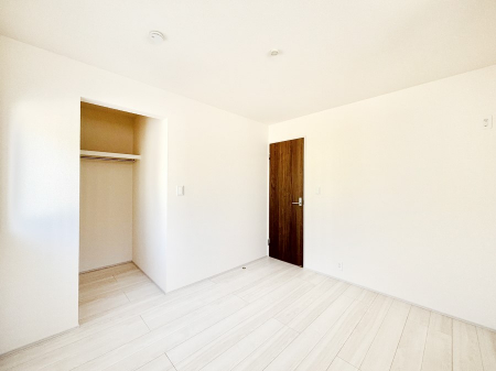 �Q���@�v�h�b�i�E�H�[�N�C���N���[�[�b�g�j�����邨�����ł��B�Ђ�-�����[�͊������ł���ˁB