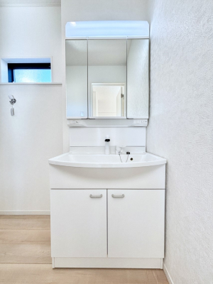 ���ʑ�E���ʏ��@�傫�����₷���O�ʋ��Ő�����������ʑ�́A�g�����Ȃ݃`�F�b�N�┧�̂������ɂ������߂ł��B 