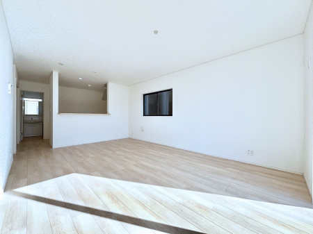 ���̑����ρ@�Ƒ������R�ƏW�܂�e���̃X�y�[�X�ɂȂ肻��