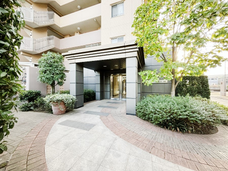 GgX@YȃGgX́AZ҂D}Ă܂B