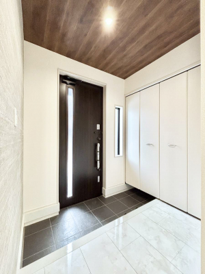 ց@KXXbg̓փhAɌ͂Ă܂