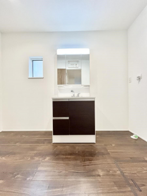 ���ʑ�E���ʏ��@���������Ă���̂Ŏ��C�̑����ꏊ�ł����C���ł����K�ł��B�����̐g�x�x���C�����ǂ��s���܂��ˁB