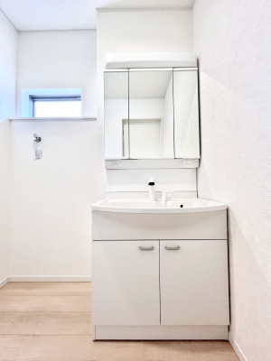 ���ʑ�E���ʏ��@�傫�����₷���O�ʋ��Ő�����������ʑ�́A�g�����Ȃ݃`�F�b�N�┧�̂������ɂ������߂ł��B 