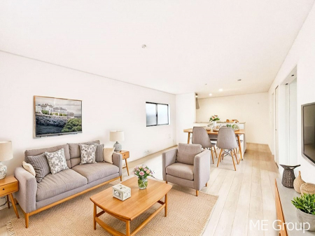 ���r���O�@�������������͋C�̂k�c�j�͉Ƒ��݂�Ȃ̉��K��ԁ��Ƌ��CG�ł�