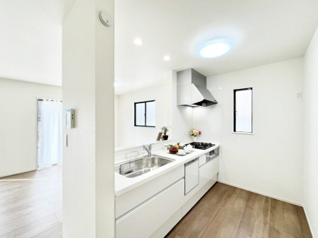 �L�b�`���@���������Ȃ��炲�Ƒ��Ƃ̉�b���y���߂�ΖʃJ�E���^�[�L�b�`��