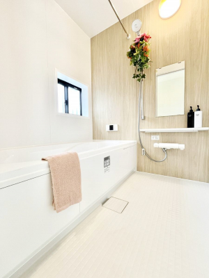 �����@����̔�������Ă���閾�邢�������̂���o�X���[��