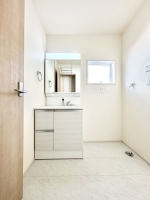 ���ʑ�E���ʏ��@�傫�����₷���O�ʋ��Ő�����������ʑ�́A�g�����Ȃ݃`�F�b�N�┧�̂������ɂ������߂ł��B 