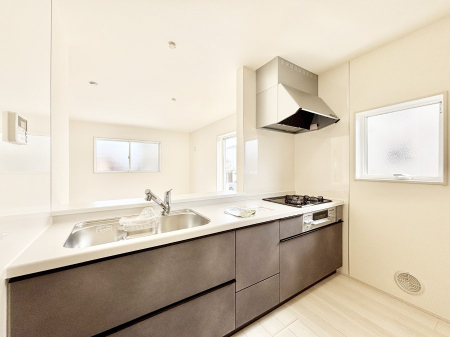 �L�b�`���@���������Ȃ��炲�Ƒ��Ƃ̉�b���y���߂�ΖʃJ�E���^�[�L�b�`��