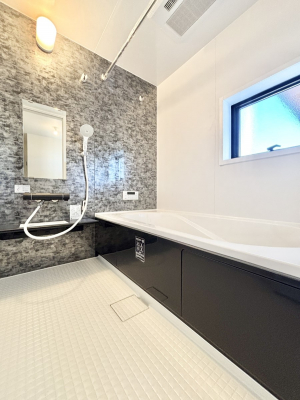 �����@����̔�����₷��؂ȃo�X�^�C���B�������Ƃ����C���y����Ŕ����Ƃ肽���ł��ˁI  