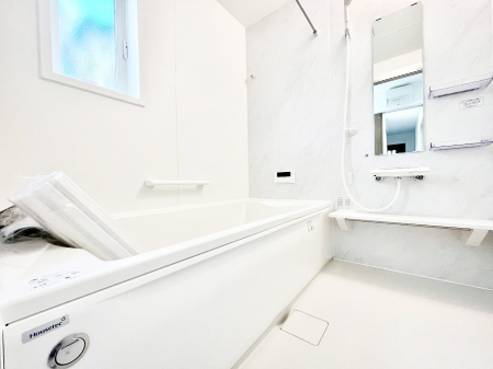 �����@����̔�������Ă���閾�邢�������̂���o�X���[��