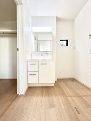 ���ʑ�E���ʏ��@�傫�����₷���O�ʋ��Ő�����������ʑ�́A�g�����Ȃ݃`�F�b�N�┧�̂������ɂ������߂ł��B 