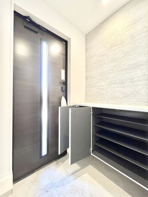 ���̑����ρ@�����Ղ���[�ł���V���[�Y�{�b�N�X�ŉƑ��S���̌C���A���ւ�������B  