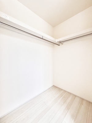 ���̑��@�G�߂̈ߗނ��X�b�L�����[�I��e�ʂ̎��[�͂����͓I��WIC�t���ł��B