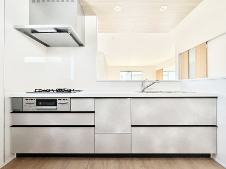 �L�b�`���@�������������I�ɁA�y�����I�V�X�e���L�b�`��