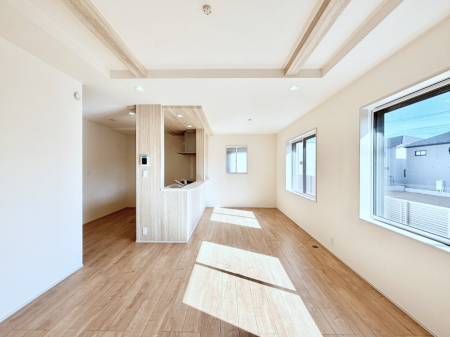 ���̑����ρ@�����������疾�邢�z���������A�����̕��͋C�ɖ��������_�C�j���O�B