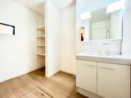 ���ʑ�E���ʏ��@��Ƃ�̐��ʃX�y�[�X�Œ��̐g�x�x�����N���N  