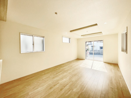 ���r���O�@�傫�ȑ����炽���Ղ�̗z���ƕ����������郊�r���O