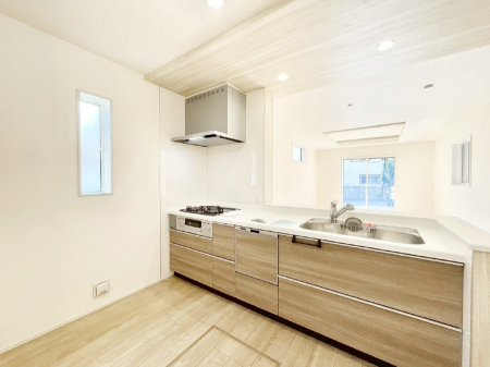 �L�b�`���@���������Ȃ��炲�Ƒ��Ƃ̉�b���y���߂�ΖʃJ�E���^�[�L�b�`��