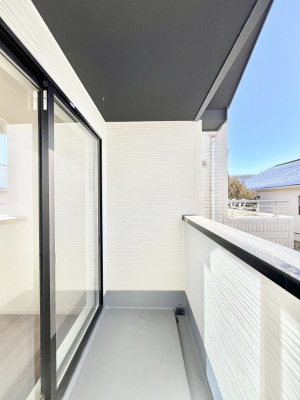 �o���R�j�[�@�C���i�[�o���R�j�[�Ȃ̂ŉJ�ł����󕨂����������o���āA���ʂ�������̂Ŋ������ǂ��A�������X�y�[�X�Ƃ��ďd�󂵂܂��B 