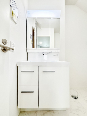 ���ʑ�E���ʏ��@���[�͂Ƌ@�\���ɗD�ꂽ���ʉ��ϑ�@