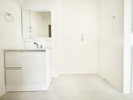 ���ʑ�E���ʏ��@�������̂�����K��Ԃł��B�����̐g�x�x���C�����ǂ����g�������܂��B 