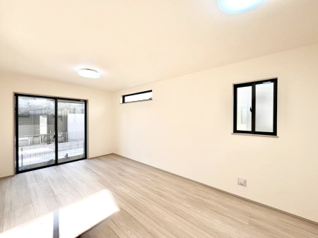 ���̑����ρ@�傫�ȑ����炽���Ղ�̗z���ƕ����������郊�r���O  