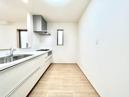 �L�b�`���@��Ƃ肠��L�b�`���ł͂��Ƒ��Ɗy�������������ł��܂��B