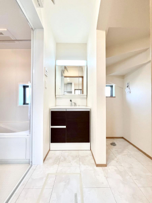 ���ʑ�E���ʏ��@�傫�����₷���O�ʋ��Ő�����������ʑ�́A�g�����Ȃ݃`�F�b�N�┧�̂������ɂ������߂ł��B 