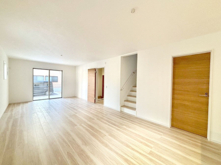 ���̑����ρ@���r���O�K�i���Ƒ��̏Ί�Ɖ�b���Ȃ��ł���܂�  