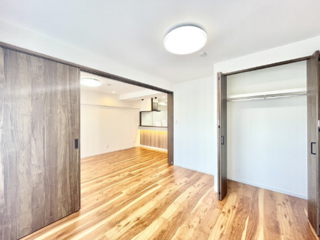 ̑ρ@rOɗאڂmB˂JƃrOƌqe̋ԂɕϐgI