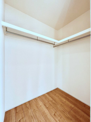 ���̑��@�ߗނ��n���K�[�Ɋ|�����܂܎��[�ł���WIC�B�ߗނ̐������ڂ����₷���ĕ֗��ł��I