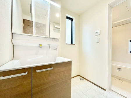 ���̑��@���������Ă���̂Ŏ��C�̑����ꏊ�ł����C���\���s���܂��B�����̐g�x�x���C�����ǂ��I