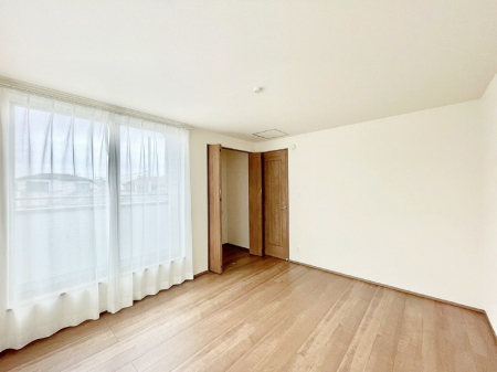 ���̑����ρ@�o���R�j�[���J�������v���X���Ă����m��