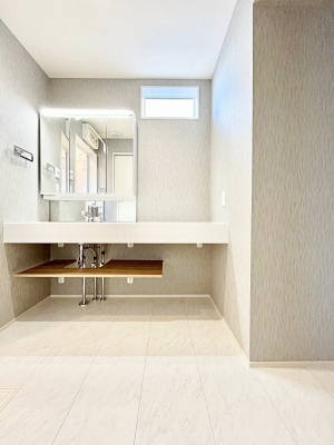 ʑEʏ@Oʋ̗ɁAϕiqpiȂǂ[\Bʑƕۂ܂I