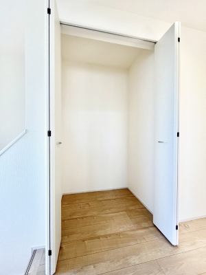 [@m̃N[[bgBŝŌ̈ߗނ܂܂B