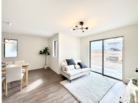 ���̑����ρ@�Ƒ������R�ƏW�܂�e���̃X�y�[�X�ɂȂ肻��