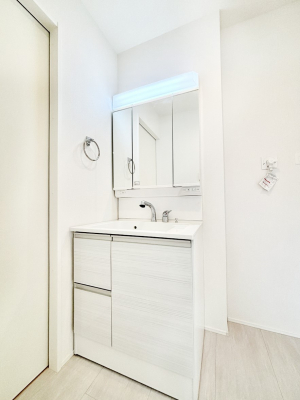 ���ʑ�E���ʏ��@���[�͂Ƌ@�\���ɗD�ꂽ���ʉ��ϑ�