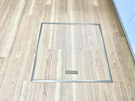 ̑ρ@[tIpiEpi̎[ɂ劈B