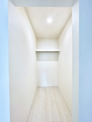 ̑@EH[NCN[[bgtŐԂLpł܂B