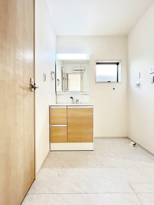 ʑEʏ@Oʋ̗ɁAϕiqpiȂǂ[\Bʑƕۂ܂I