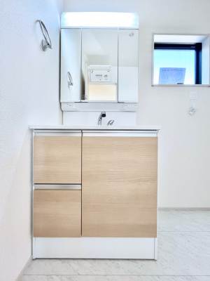 ʑEʏ@傫₷OʋŐʑ́AgȂ݃`FbN┧̂ɂ߂łB 