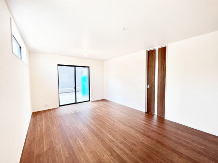 ���r���O�@�Ƒ��c���̎��Ԃ����������Ȃ��났�̃��r���O�_�C�j���O�B