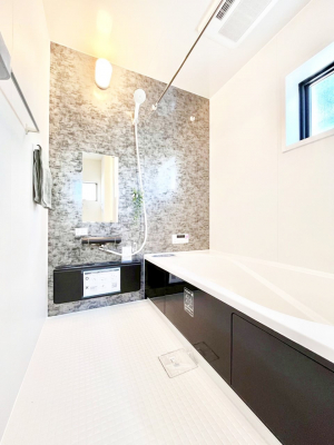 �����@����̔�������Ă���閾�邢�������̂���o�X���[��