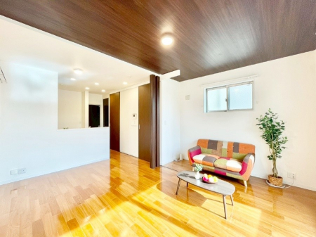 rO@Ƒc̎ԂȂ났̃rO_CjOB