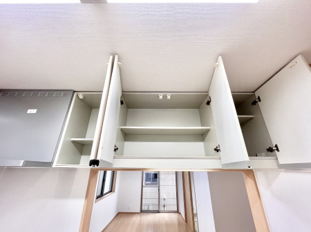 ̑ρ@Lb`㕔̒݌˒Iݒu܂B