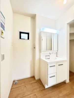 ���ʑ�E���ʏ��@���[�͂Ƌ@�\���ɗD�ꂽ���ʉ��ϑ�