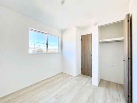 �q�������@�q�������ɂ��������߂Ȏ��[�X�y�[�X�����Ղ�̋���