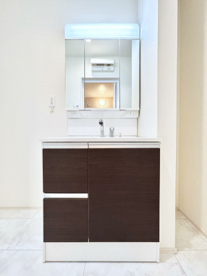 ���ʑ�E���ʏ��@�傫�����₷���O�ʋ��Ő�����������ʑ�́A�g�����Ȃ݃`�F�b�N�┧�̂������ɂ������߂ł��B 